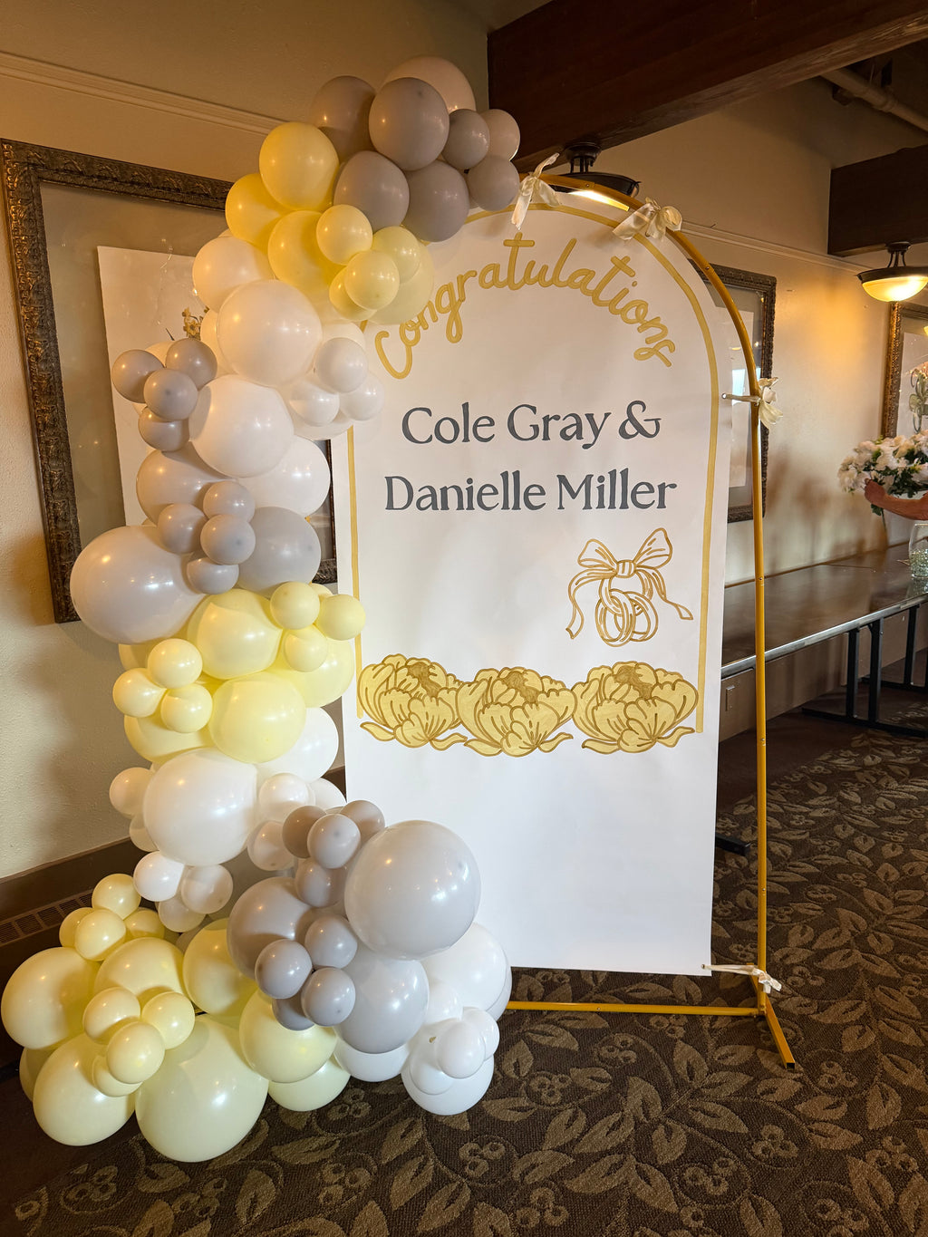Arch Banner + Balloons